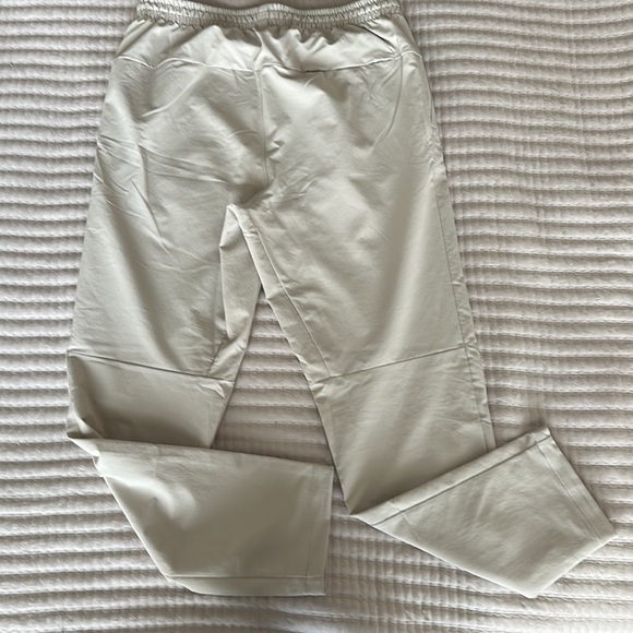 Lululemon New Venture Trouser Men’s Sz M Cream/Beige - Picture 3 of 3